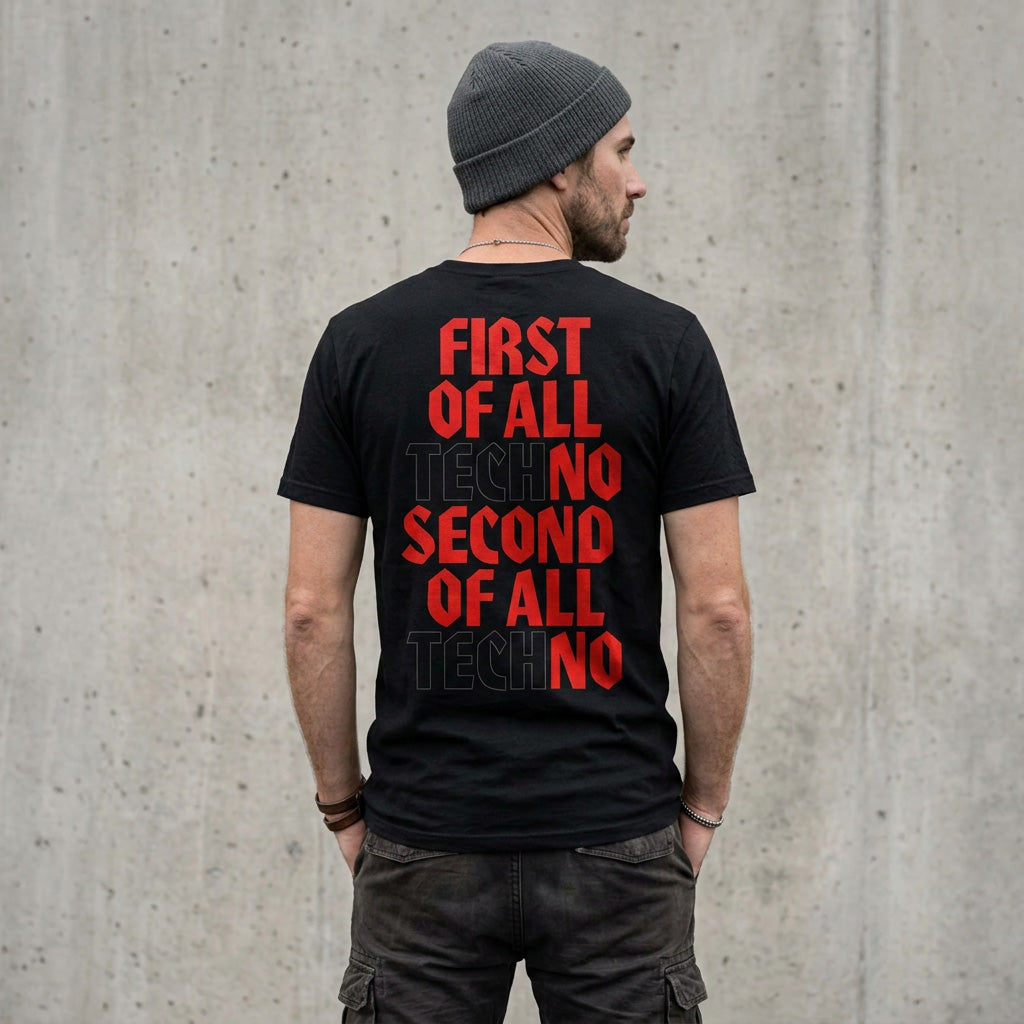 VII Crew tech-no unisex t shirt in black